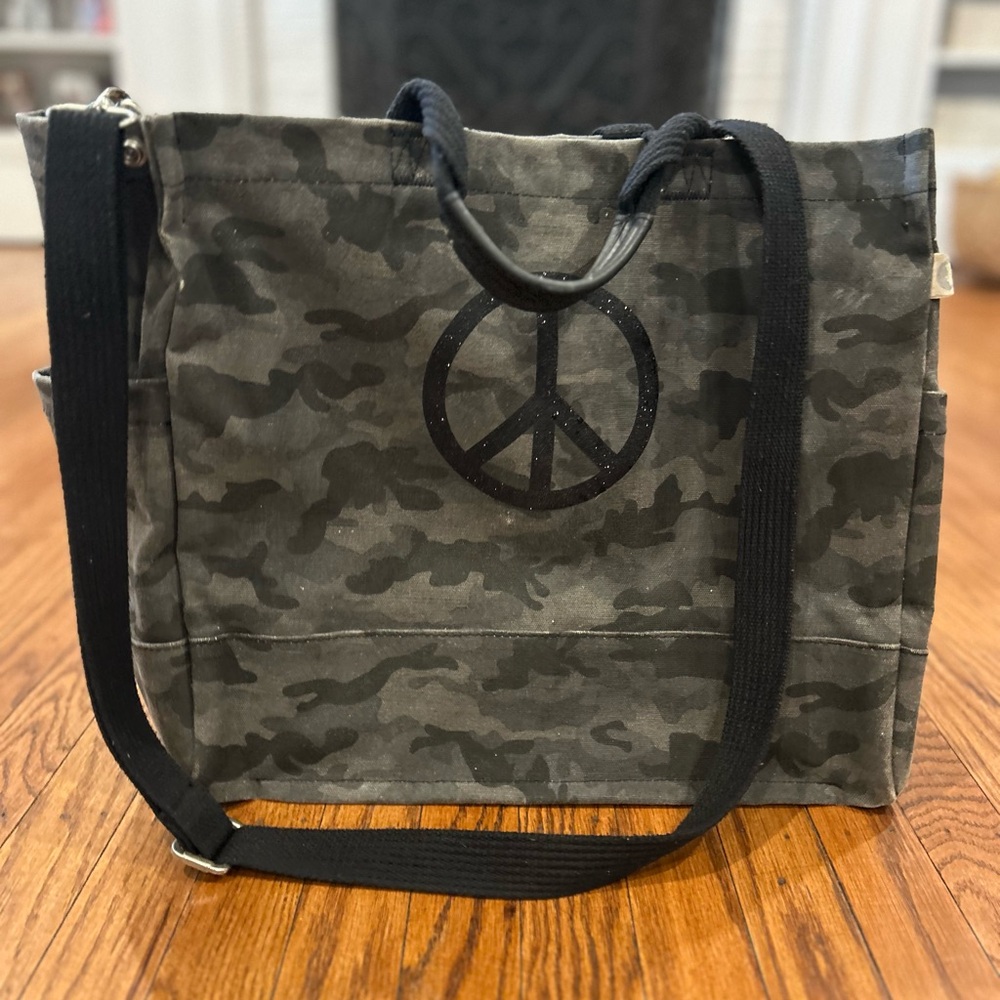 Camouflage Peace Messenger Bag - Picture 3 of 13